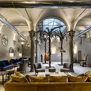 4* Otel Garibaldi Blu